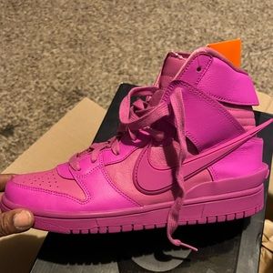Nike ambush dunks 7.5 runs big